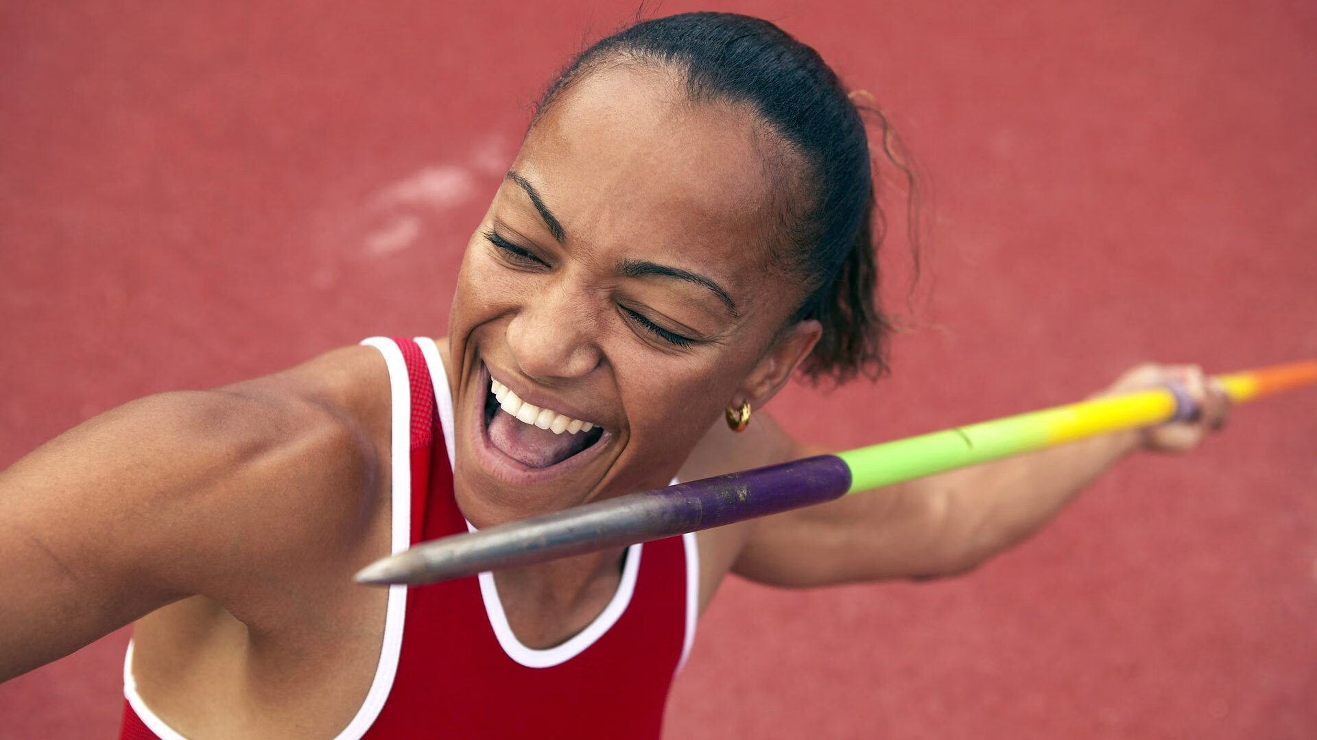 乔治称提升沟通是更进一步的前提